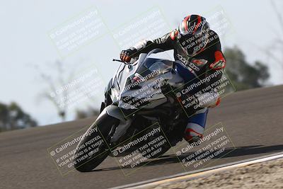 media/Nov-02-2025-Lets Ride (Sun) [[f7a3caa734]]/B Group/1120am (Turn 2 Inside)/